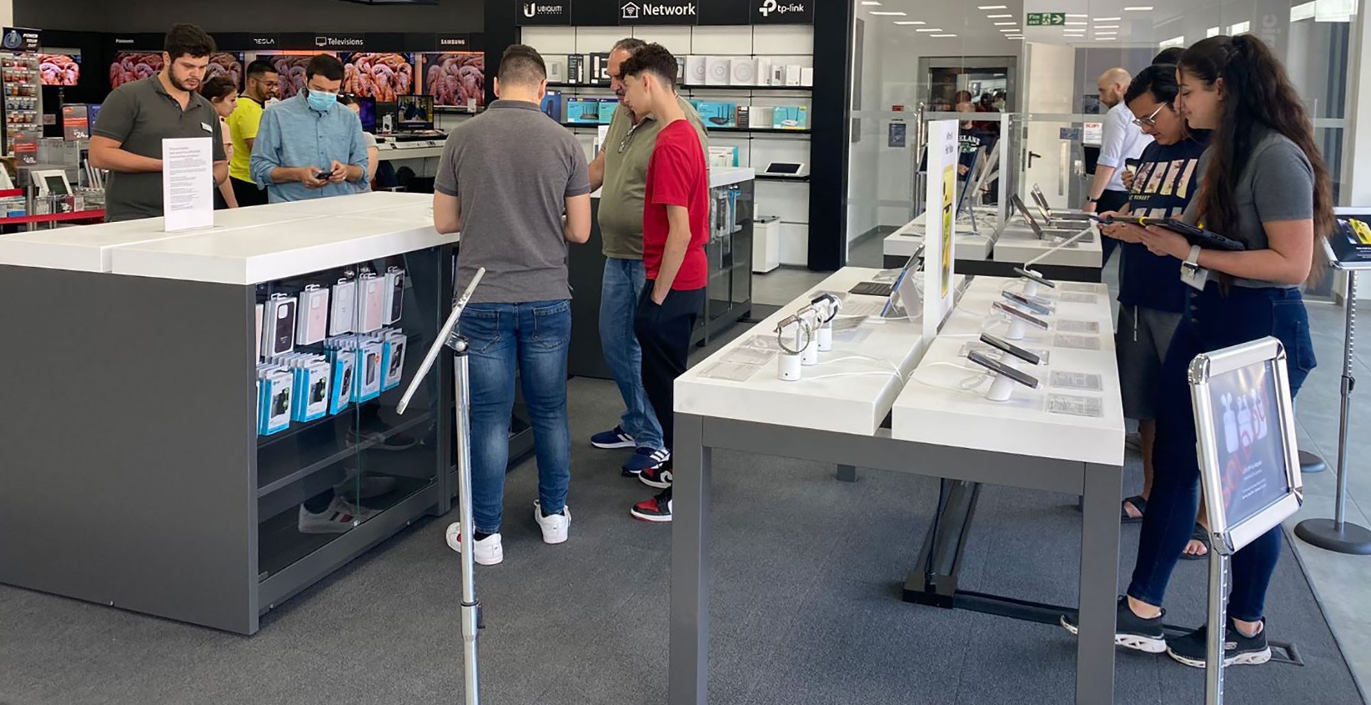 scan opens new Apple Authorized Reseller in Malta